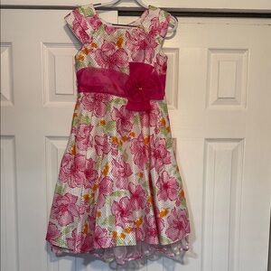 🩷💚🤍 Jona Michelle Pink and White Floral Dress 🩷💚🤍